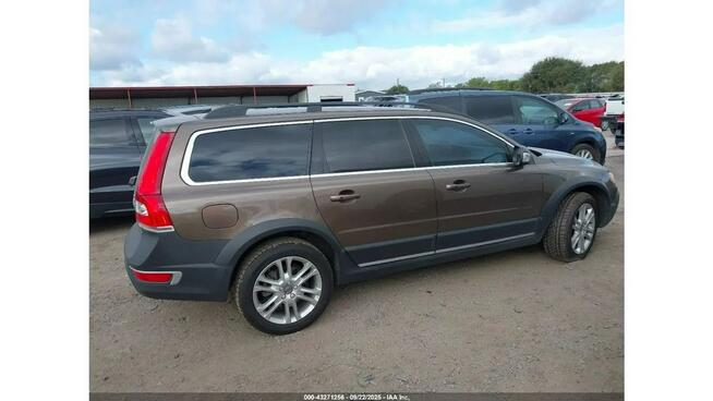 Volvo XC 70 / Niski przebieg / automat / Tarnów - zdjęcie 4