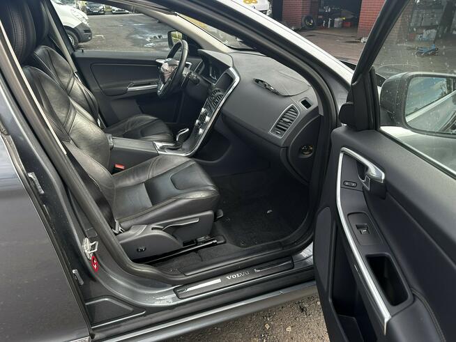 Volvo XC 60 D4AWD Bogate wyposażenie 2017 Syców - zdjęcie 11