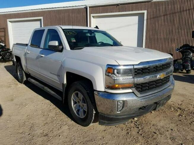 Chevrolet Silverado 2017, 5.3L, K1500 LT, 4x4, po gradobiciu Warszawa - zdjęcie 2