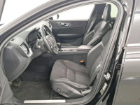 Volvo V60 Momentum Pro 2.0 Diesel 150km ASIST full led NAV kamera 2020 Tychy - zdjęcie 3