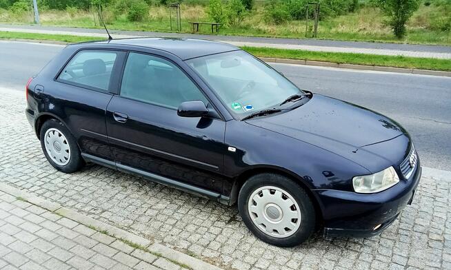 Audi A3  lift  2001   benz.1,6 Pieszyce - zdjęcie 1