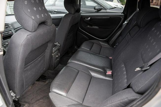 Volvo V70 2.4i 140KM ! Super Stan ! Opłacony ! Zwoleń - zdjęcie 7