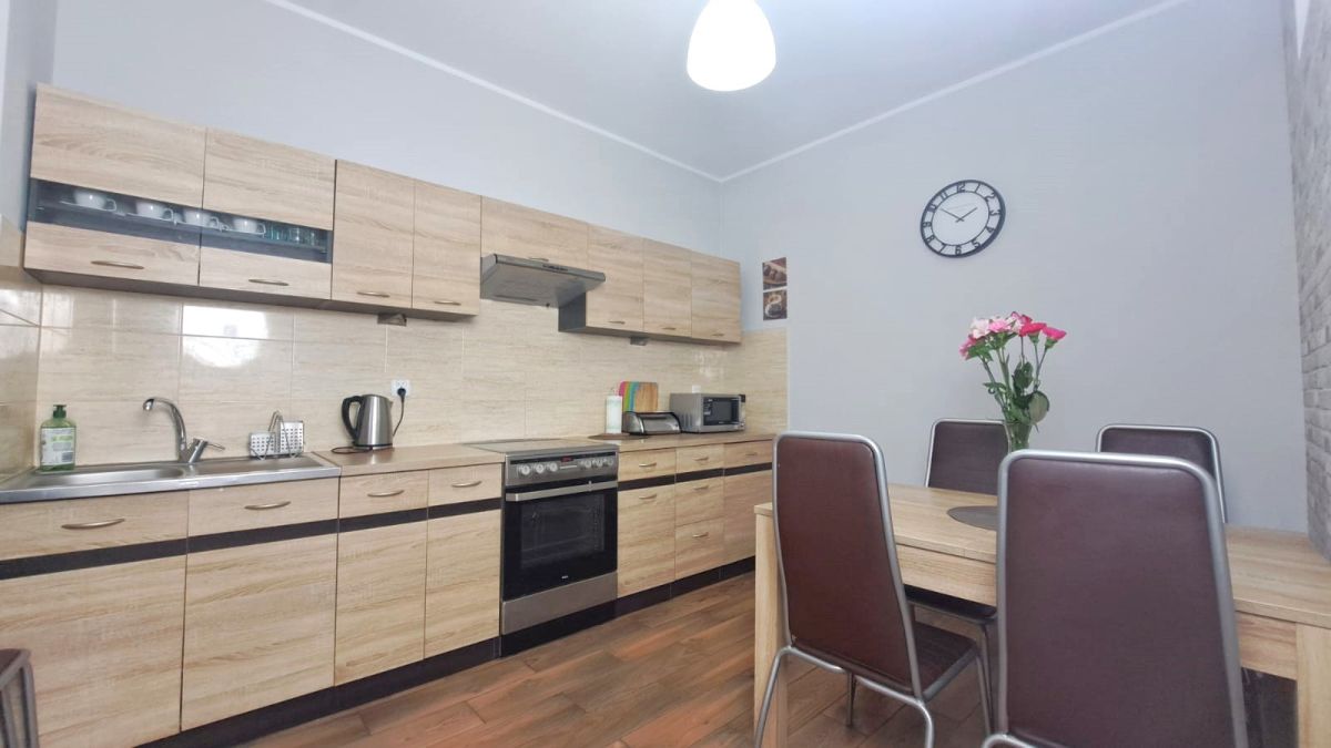 Kawalerka z miejscem postojowym Poznań - zdjęcie 5