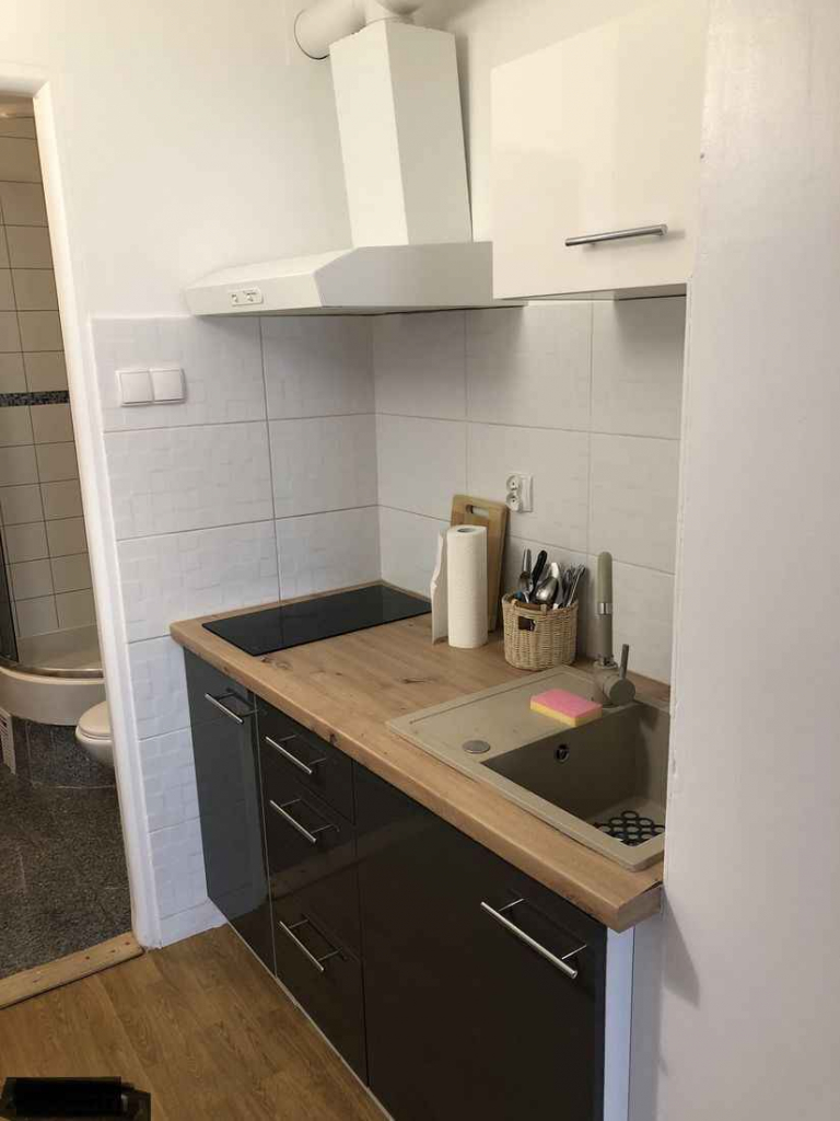 1pok, 24met, okolice Pomorskiej PIWNICA (Wrocław) Śródmieście - zdjęcie 3