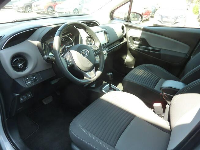 Toyota Yaris HYBRID 1.5 73Ps*AUTOMAT*Navi*Kamera*Asystenty Wągrowiec - zdjęcie 10