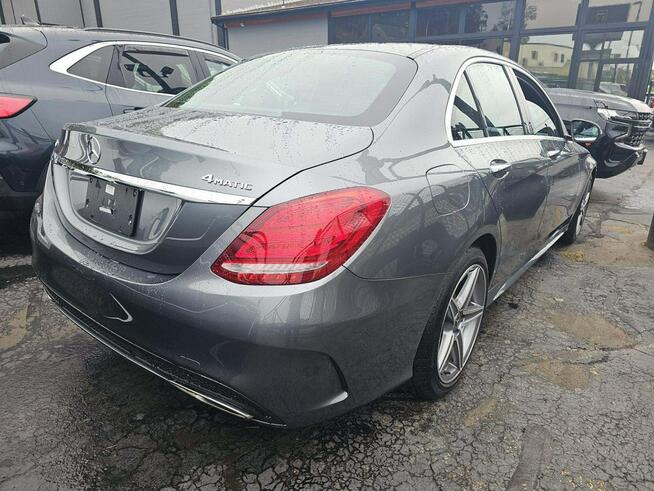 Mercedes C 300 4Matic / pakiet AMG / niski przebieg Chwaszczyno - zdjęcie 3