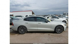 Volvo S60 / 2.0 250KM / Bogate wyposażenie / niski przebieg / Tarnów - zdjęcie 4
