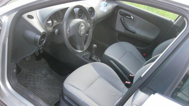 sprzedam seat cordoba -klimatyzacja wspomaganie kierownicy Ostrów Wielkopolski - zdjęcie 8
