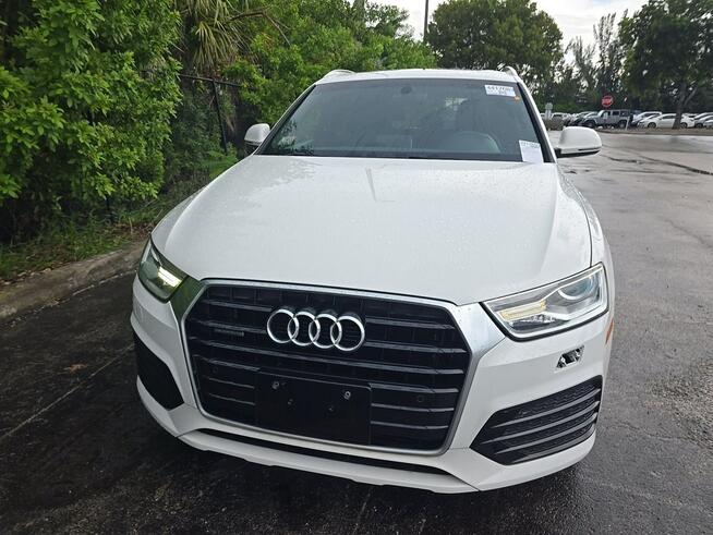 Audi Q3 Bogata wersja wyposażenia / S-Line / niski przebieg Cieszyn - zdjęcie 2