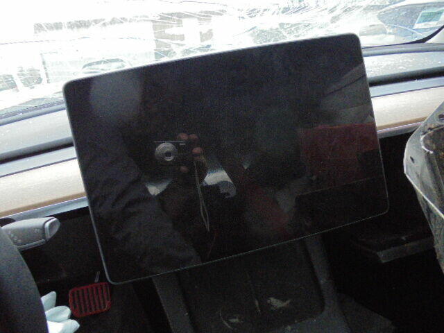 TESLA Model 3 RWD Propulsion 261 GN806 Grunwald - zdjęcie 5