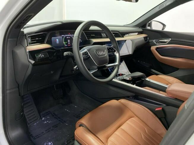 Audi Q8 E-TRON Prestige Katowice - zdjęcie 7