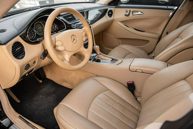 AMG CLS 500 ! 5.0i V8 306KM ! Full Opcja ! Opłacony ! Zwoleń - zdjęcie 6
