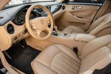 AMG CLS 500 ! 5.0i V8 306KM ! Full Opcja ! Opłacony ! Zwoleń - zdjęcie 6