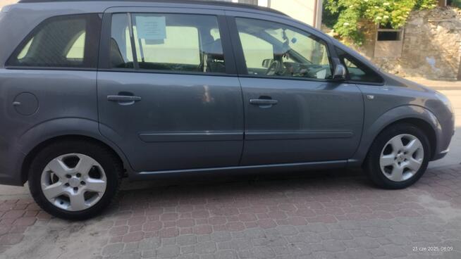 Opel Zafira Kielce - zdjęcie 8