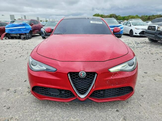Alfa Romeo Giulia / automat / Veloce / niski przebieg / Tarnów - zdjęcie 2