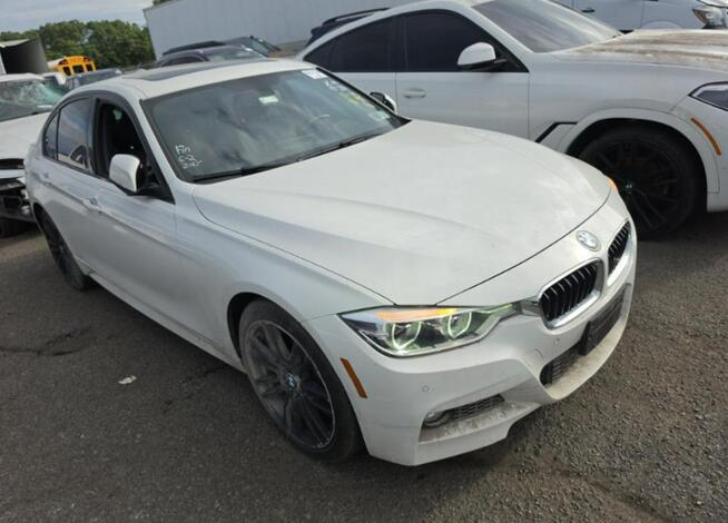 BMW 330 xDrive / M-Pakiet / niski przebieg Warszawa - zdjęcie 1