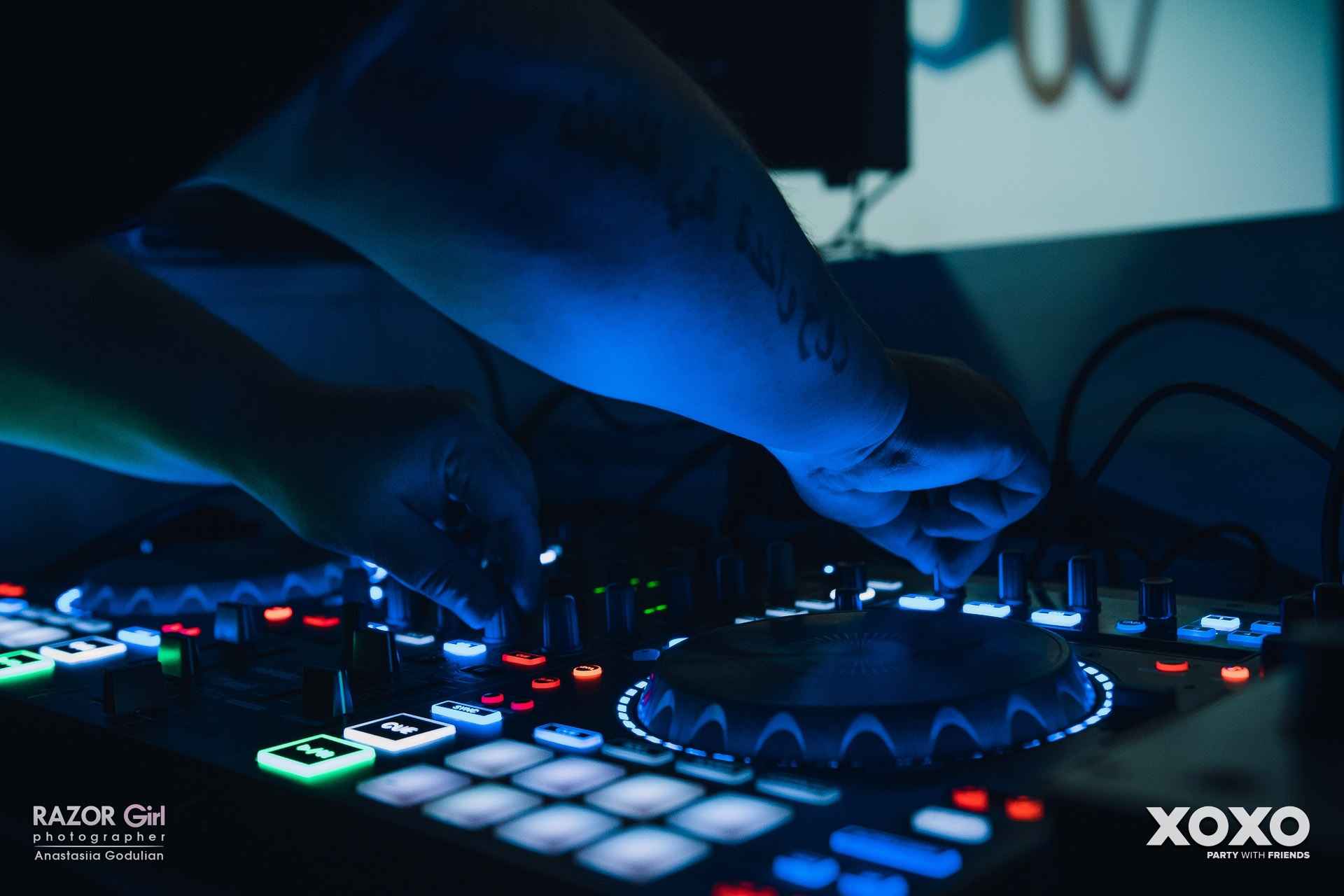 Sala na osiemnastkę - organizacja urodzin klub XOXO Party Śródmieście - zdjęcie 3