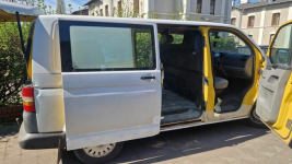 Volkswagen Transporter T5 - 2006 - 1.9 TDI Śródmieście - zdjęcie 5