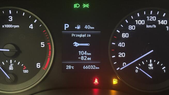 Hyundai Tucson 1.6 CRDi Comfort DCT Grójec - zdjęcie 10