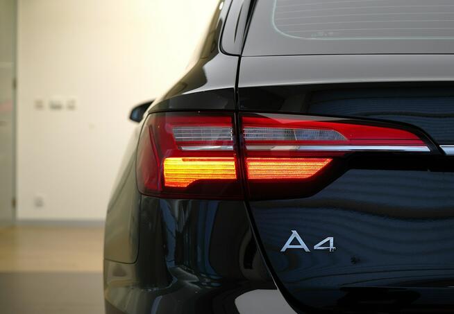 Audi A4 35TDI 163KM VirtualPlus Nav TempomatACC Kamera Ambiente Alu17 Kielce - zdjęcie 12