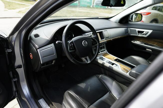Jaguar XF 3.0d Luxury, ze Szwajcarii Warszawa - zdjęcie 9