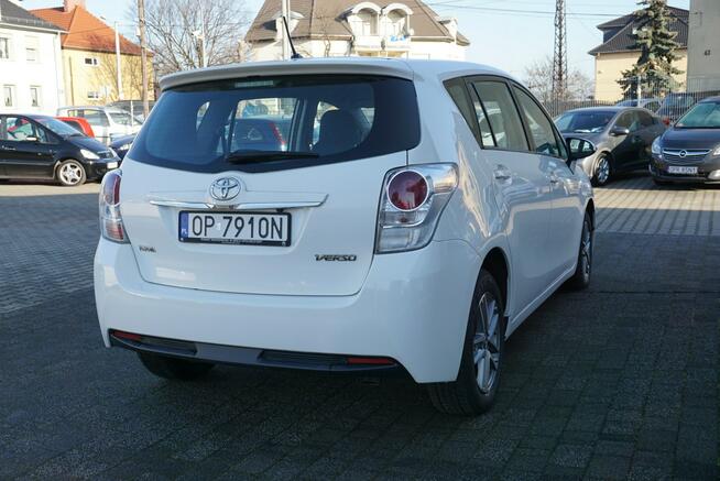 Toyota Verso zarejestrowany Opole - zdjęcie 4