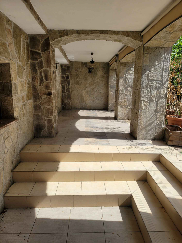 Piekny dom 230m2 z duza dzialka 56 ar i ogrodem Mikołów - zdjęcie 6