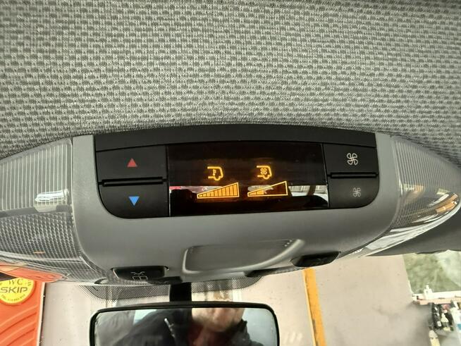 Mercedes Vito 8 osobowy Skórzana tapicerka Poznań - zdjęcie 11