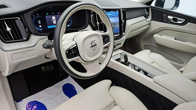 Volvo XC 60 AWD Plus Bright aut ! Z Polskiego Salonu ! Faktura VAT ! Warszawa - zdjęcie 9