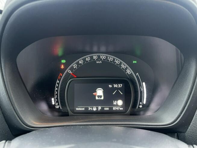Toyota Aygo X Active Klimatyzacja Tempomat Kamera Gliwice - zdjęcie 9