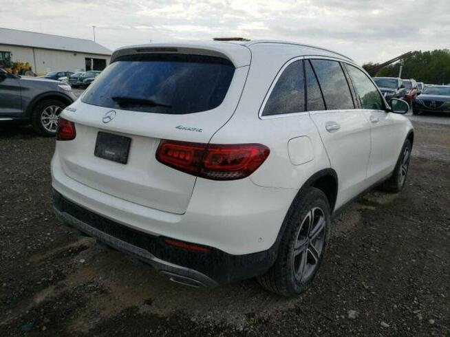 Mercedes GLC 300 2021, 2.0L, 4x4, po gradobiciu Sulejówek - zdjęcie 4