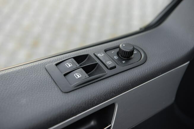 Volkswagen Multivan Podzagajnik - zdjęcie 11