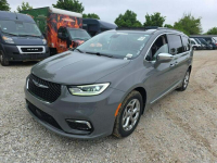 Chrysler Pacifica LIMITED / mała szkoda / niski przebieg