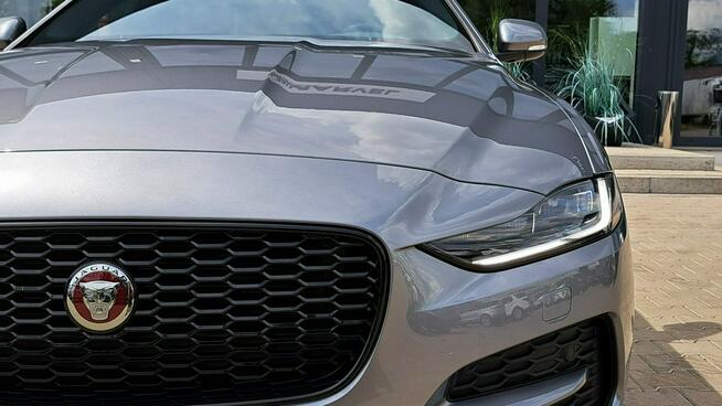 Jaguar XE 2.0D I4 204 KM AWD Auto SE 2023 EigerGrey SalonPL FV23% Poznań - zdjęcie 11