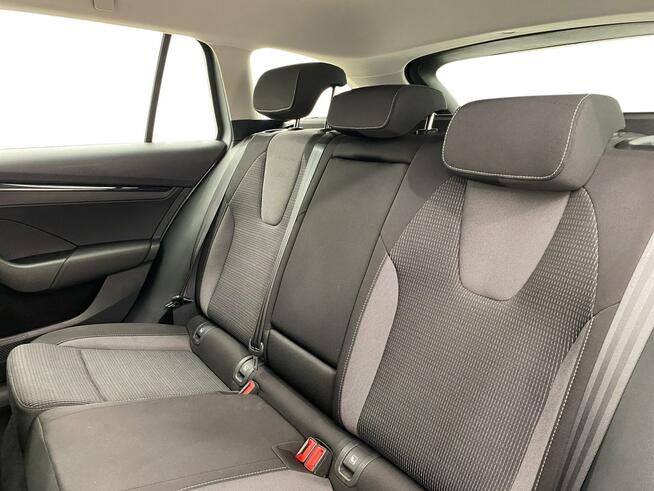 Skoda Octavia 2.0 TDI Ambition DSG Warszawa - zdjęcie 12