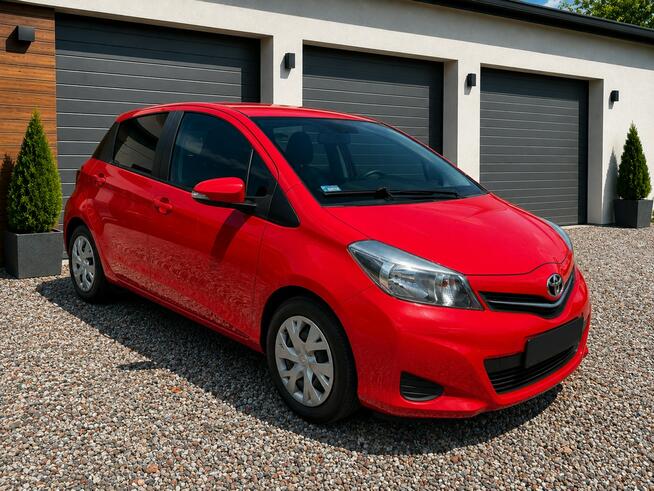 TOYOTA YARIS 1.33 VVT-i 99 KM BENZYNA NISKI PRZEBIEG SALON POLSKA ! Włocławek - zdjęcie 2