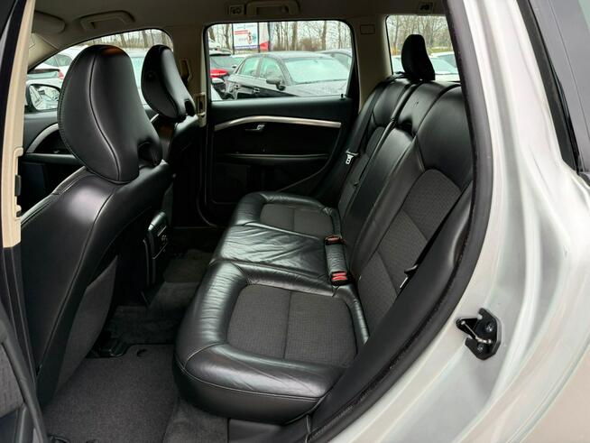 Zadbane Volvo, Pół skóry, klima Słupsk - zdjęcie 6