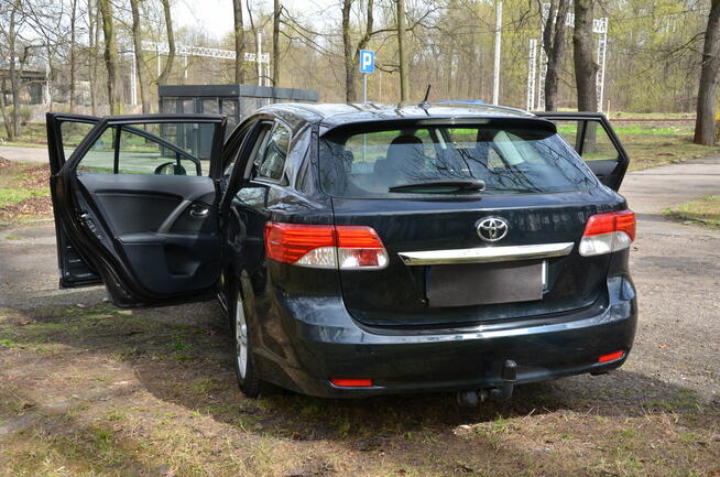 Toyota Avensis Sosnowiec - zdjęcie 2