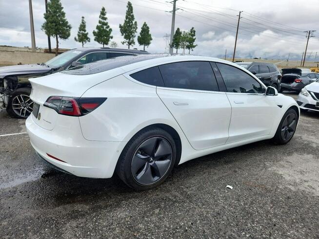 Tesla Model 3 LONG RANGE / DUAL MOTOR / AWD / niski przebieg Wrocław - zdjęcie 4