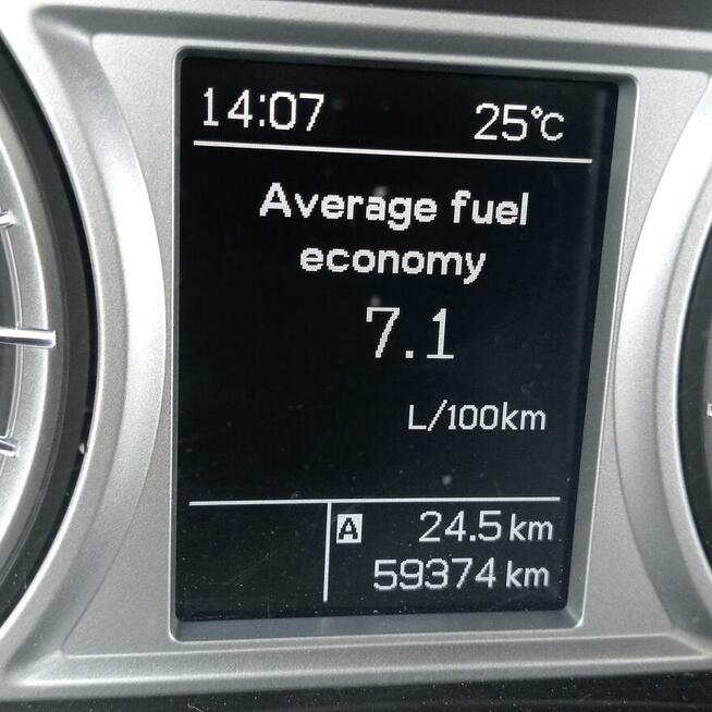 Suzuki Vitara niski przebieg Fabryczna - zdjęcie 10