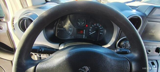 Peugeot Partner 1,6 HDI 99KM/3 miejscowy/Parktronik/tempomat Szczecin - zdjęcie 10
