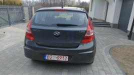 Hyundai i30 benzyna mały przebieg Konarzyce - zdjęcie 4