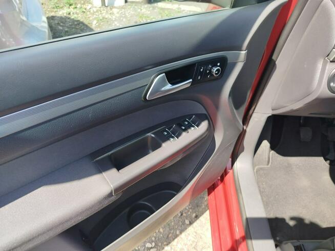 Volkswagen Touran 1.6 TDi , 7 osobowy Jarocin - zdjęcie 9