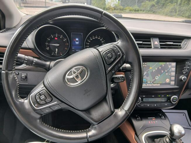 Toyota Avensis 1.8 Valvematic 147 KM, LPG, Premium, Krajowa Łódź - zdjęcie 9