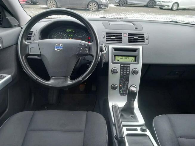 Volvo V50 Kinetic 2.0D 136km XENON navi HAK serwis BEZWYPADKOWY 2010 Tychy - zdjęcie 6
