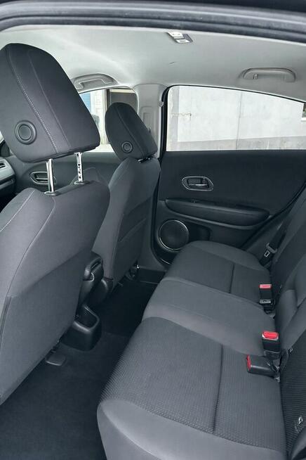 Honda HR-V 1.5 i-VTEC • Automat • Elegance • Salon Polska Łężany - zdjęcie 9