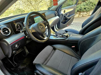 Mercedes E 220 195 KM Avangarda Wirtual Ambiente Bezwypadek Piękny Zagnańsk - zdjęcie 9