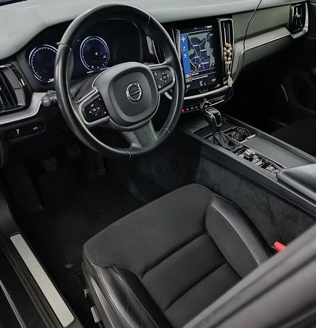 Ładne Volvo V60,Nowy rozrząd. Radzymin - zdjęcie 3