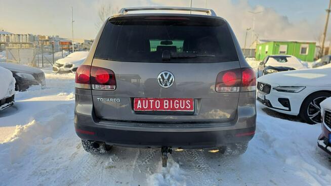 Volkswagen Touareg 4X4  automat  super stan mały przebieg xsenon Lębork - zdjęcie 7