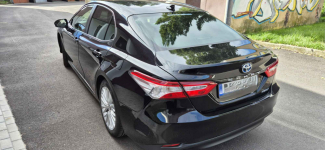 Toyota Camry 2.5 HYBRID PRESTIGE | Bezwypadkowa | Salon PL | Gwarancja Legnica - zdjęcie 4
